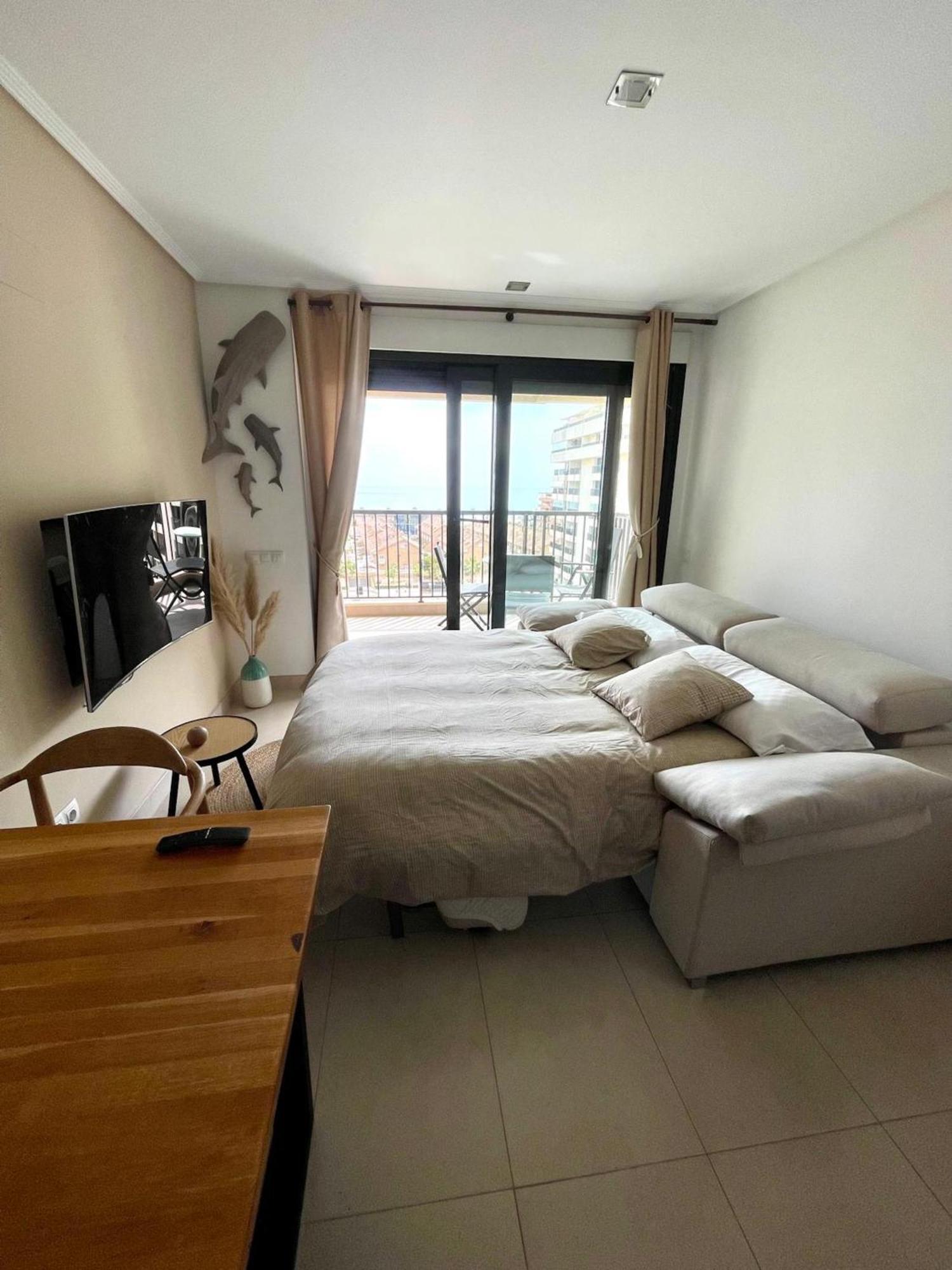 Sea View Apartment Sabbia Валенсия Экстерьер фото